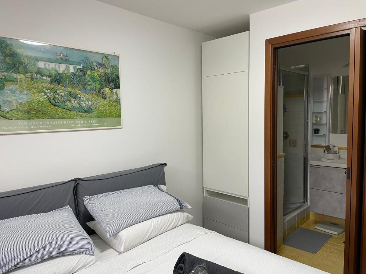 In&Out Apartment - Mostacciano, Eur Roma Exterior foto