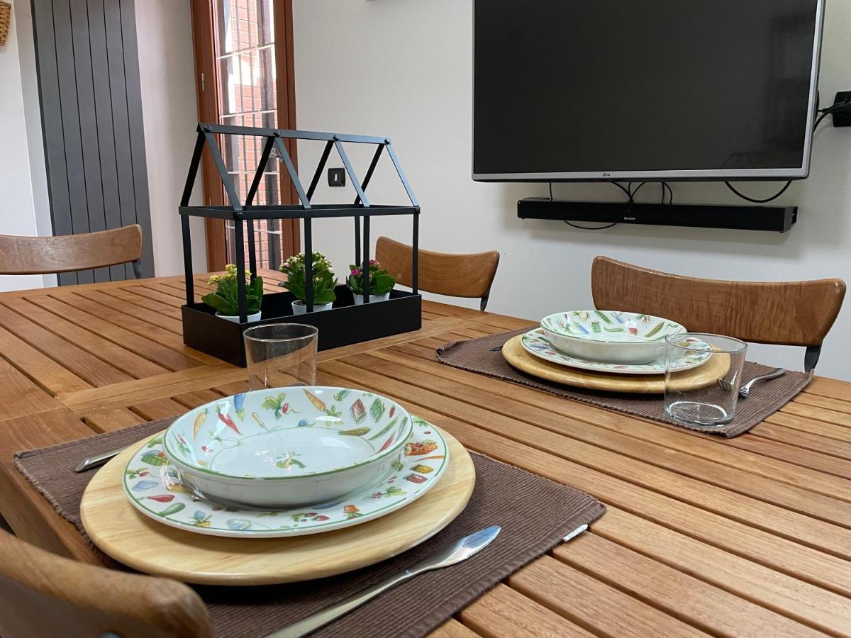 In&Out Apartment - Mostacciano, Eur Roma Exterior foto